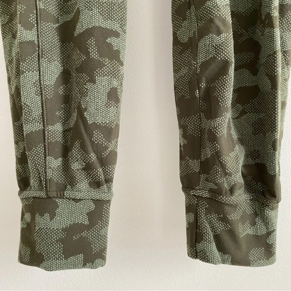 LULULEMON Ready to Rulu Jogger 29" Heritage Camo Dark Olive Green  Twill Size 2 - Picture 9 of 16